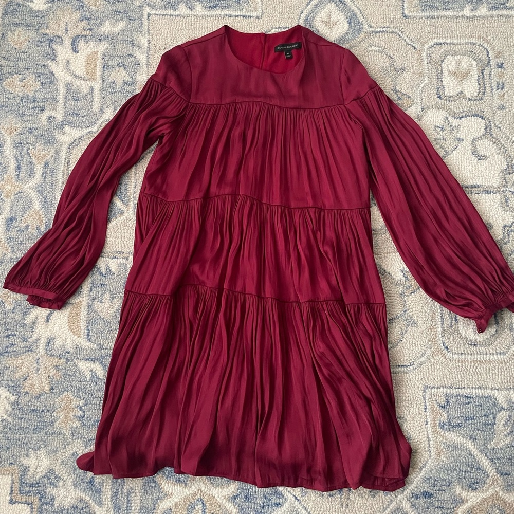 Banana Republic Long Sleeve Tiered Dress
